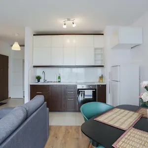 https://motlawa-river-apartment-80-749.gdanskhotel.org