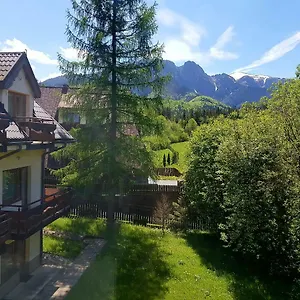 https://sunshine-chalet.zakopanehotels.org